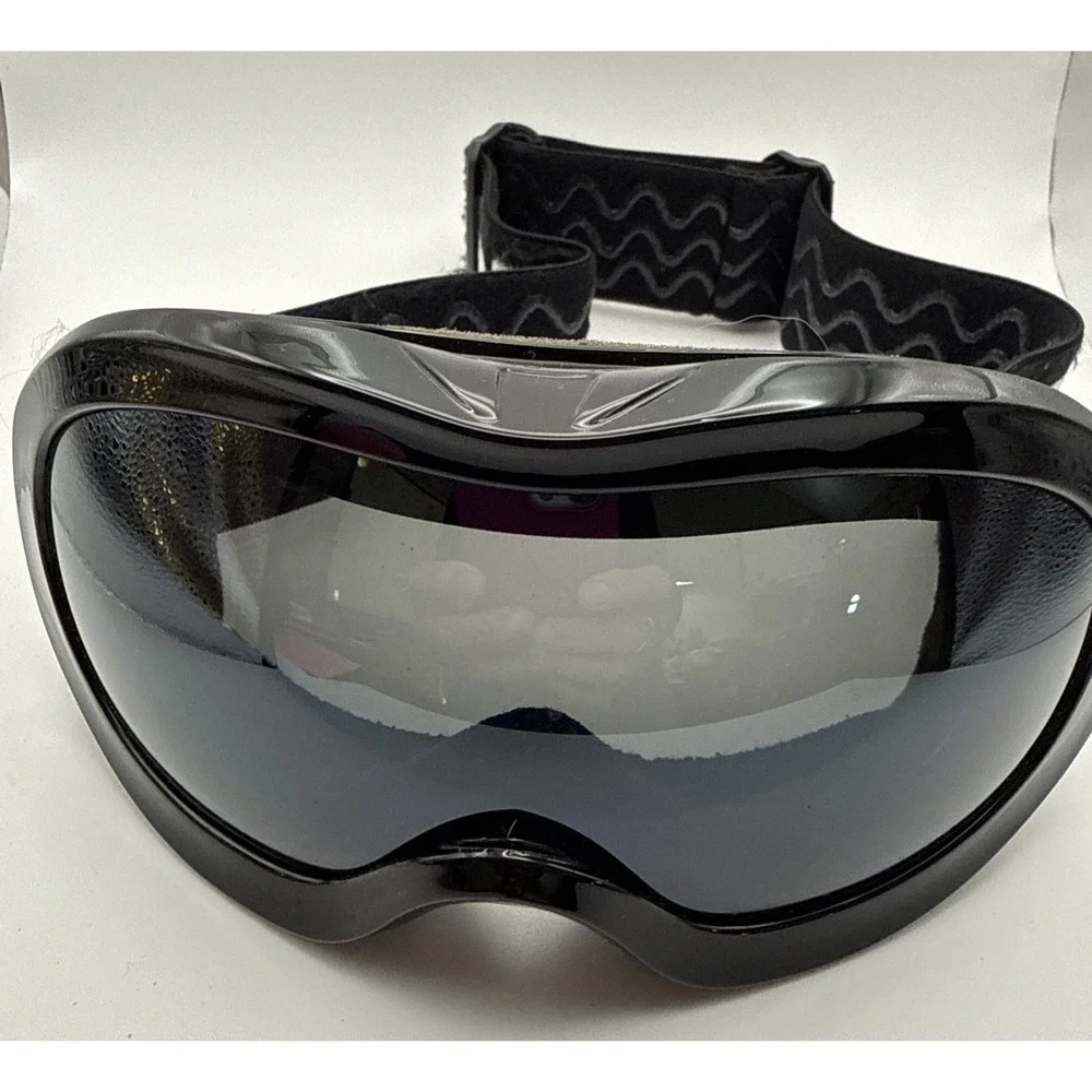 AKASO Authentic Black LENS Ski Goggles Snowboard -& Travel Bag Mint